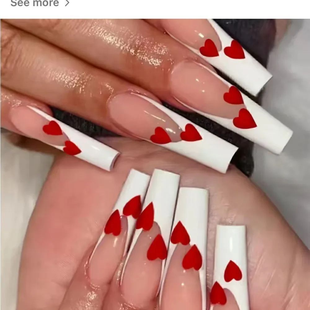 Heart fake nails ❤️❤️❤️❤️